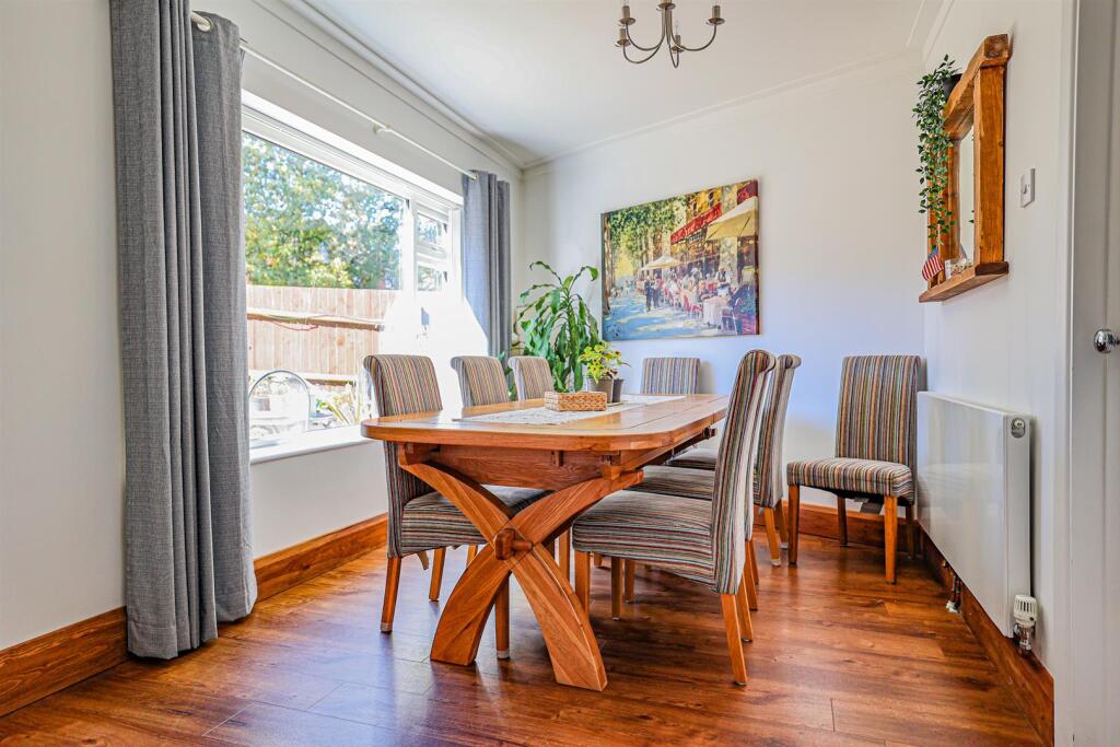 House in Dacorum, Hertfordshire - View 4