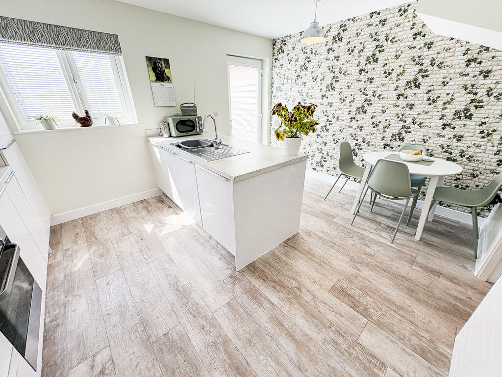 Crest Way, Blyth photo 4