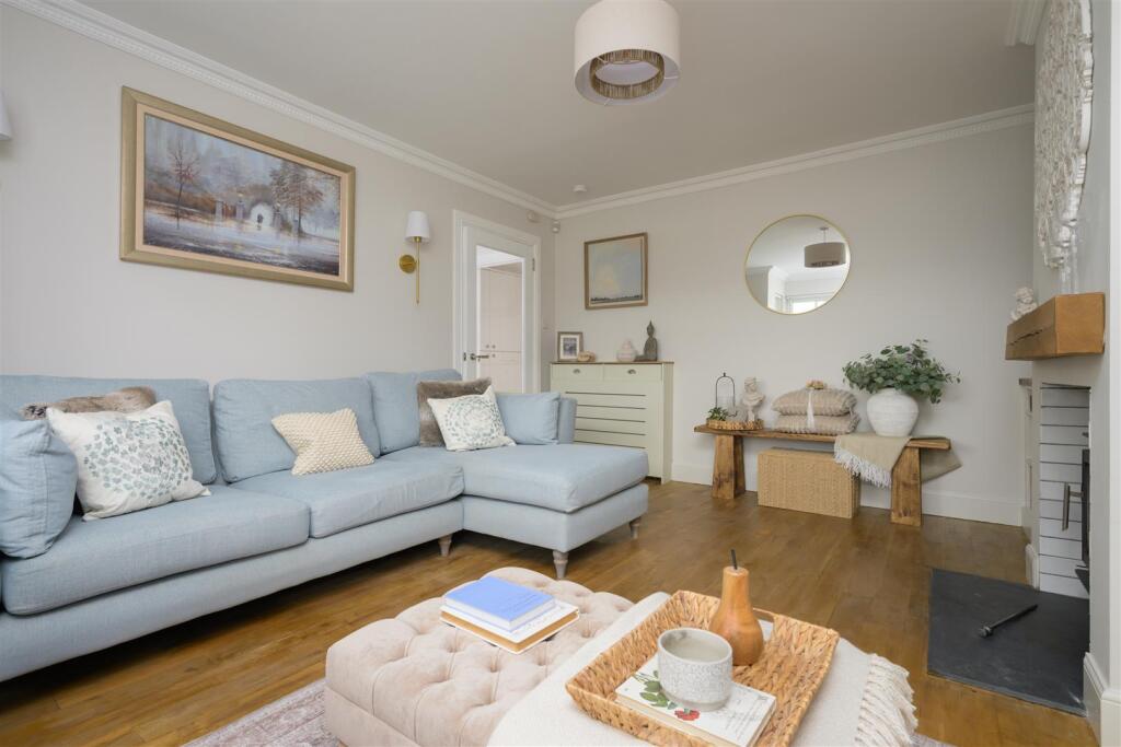 House in Perth - View 4