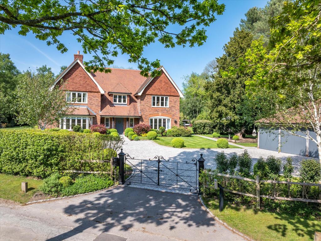 Main image of property: Kings Drive, Midhurst, West Sussex, GU29