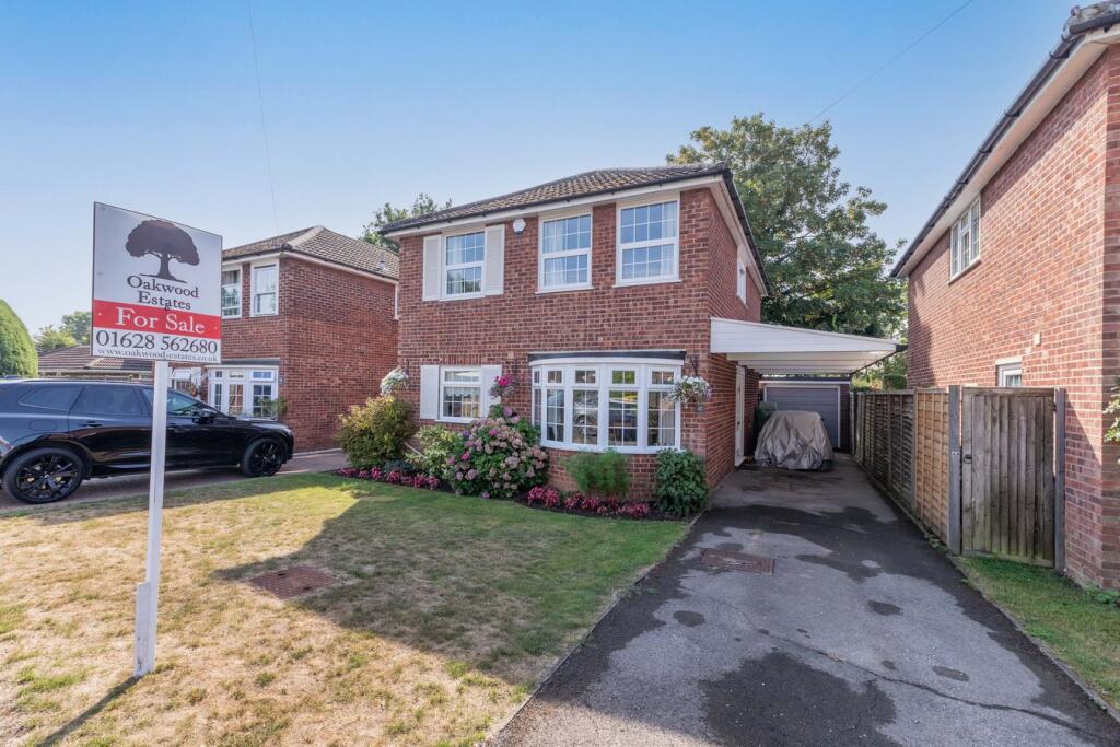 4-bed detached on Barn Drive, Maidenhead, SL6, £585,000