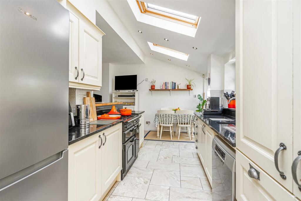 Hillfield Road, Solihull photo 5
