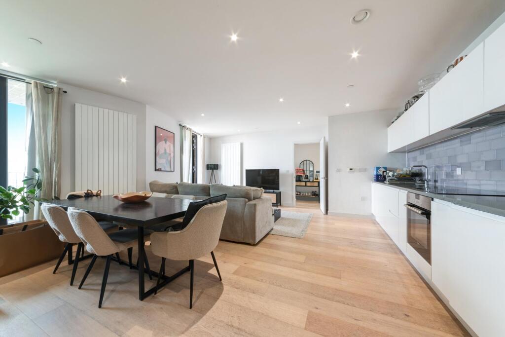Apartment in London - View 2