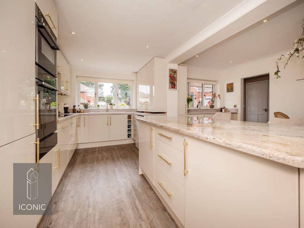 House in Broadland, Taverham - More