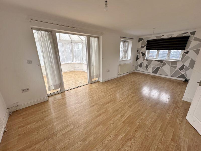 House in Thurrock, Essex - View 2