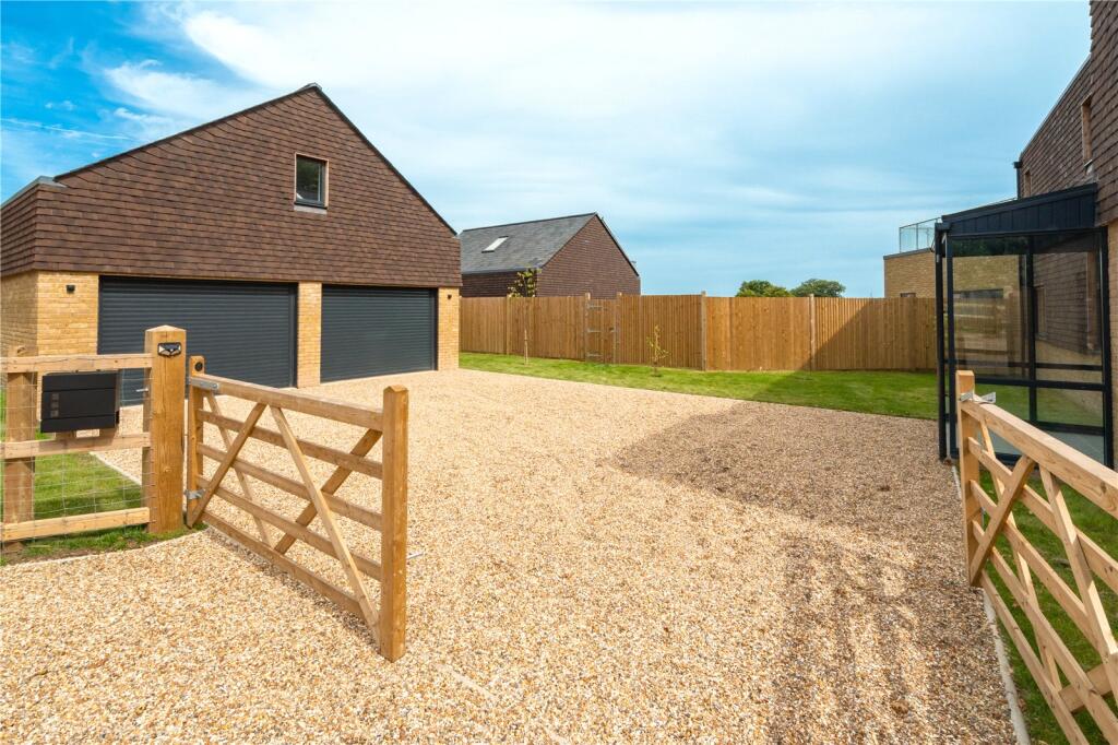 Caldicotts Lane, Lower Dicker, Hailsham, East Sussex, BN27 photo 2