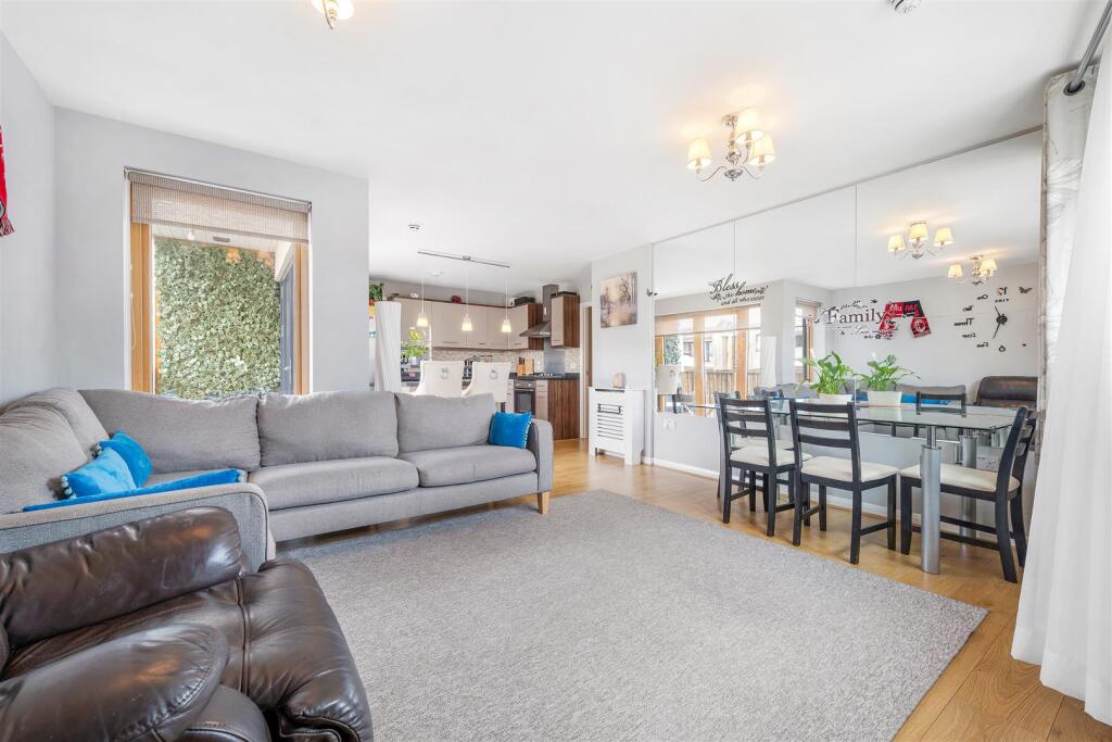 Apartment in London, Elmers End - View 4