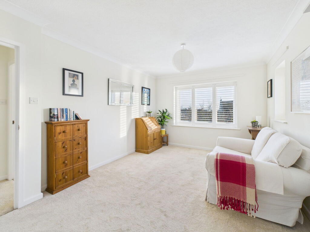 Oakland Court, Gratwicke Road, Worthing, BN11 4BZ - View 4