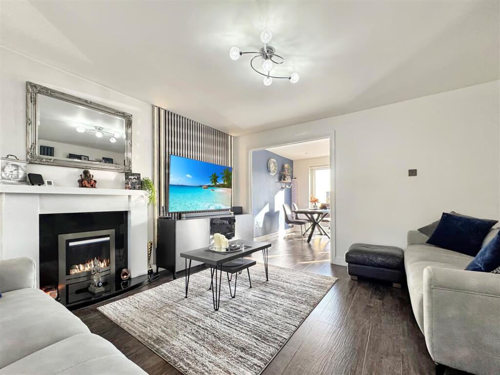 Lapwing Court, Narborough, Leicester photo 3
