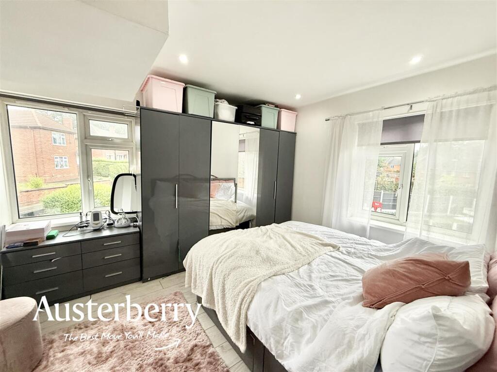 House in Stoke-on-Trent, Joiner's Square - More