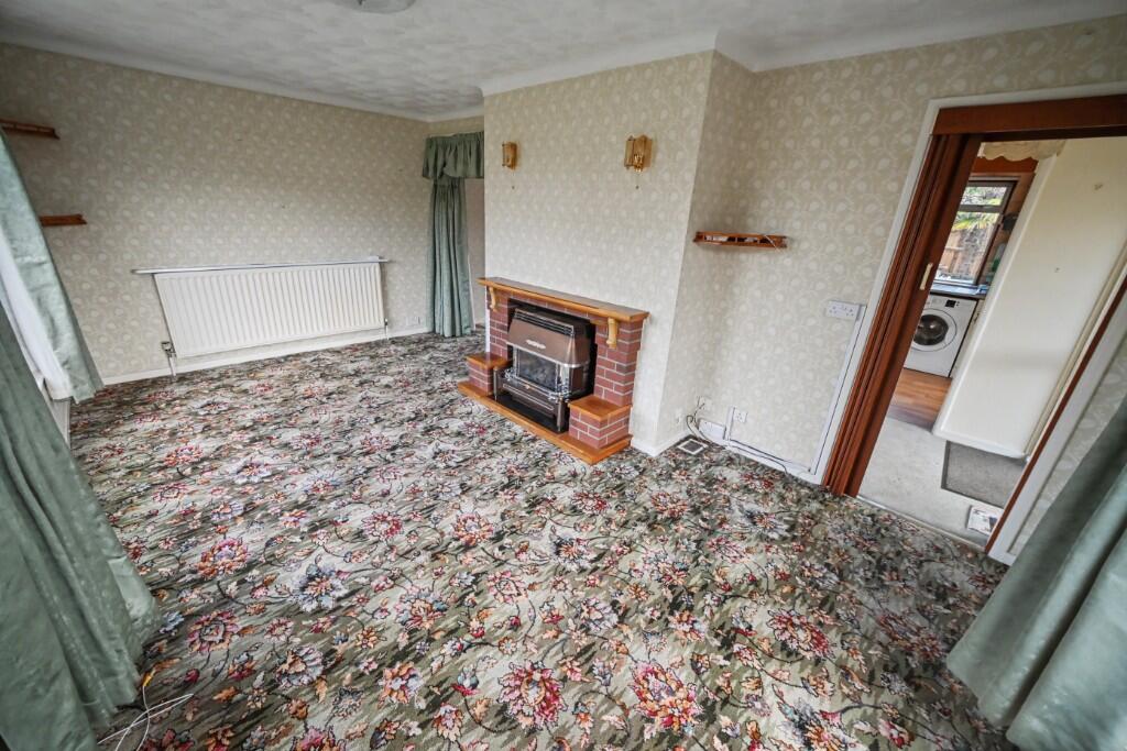Manor House Park, Codsall, Wolverhampton, WV8 photo 2