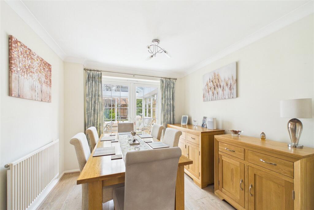 Pocket Close, Binfield, Bracknell, RG12 photo 4