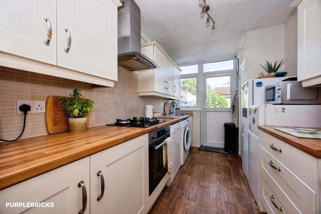 House in Guildford - View 5