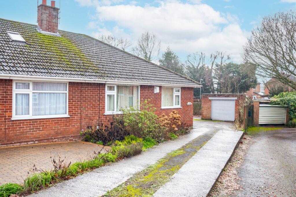 Main image of property: Moldsdale Road, Mold, Flintshire, CH7 1US