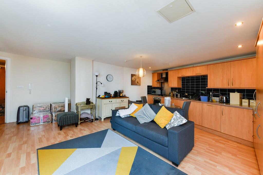 Property photo 8