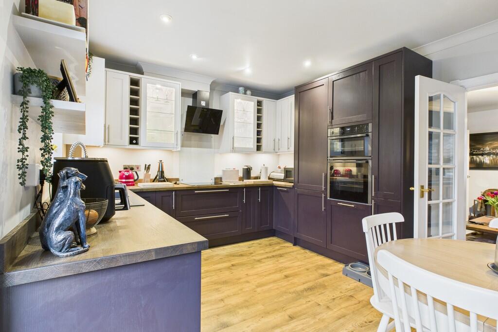 6 Rowan Garth, Kirkby Lonsdale, LA6 2JR photo 4