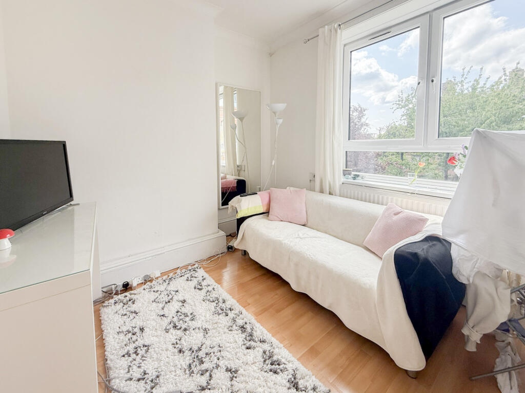 Apartment in London - View 2