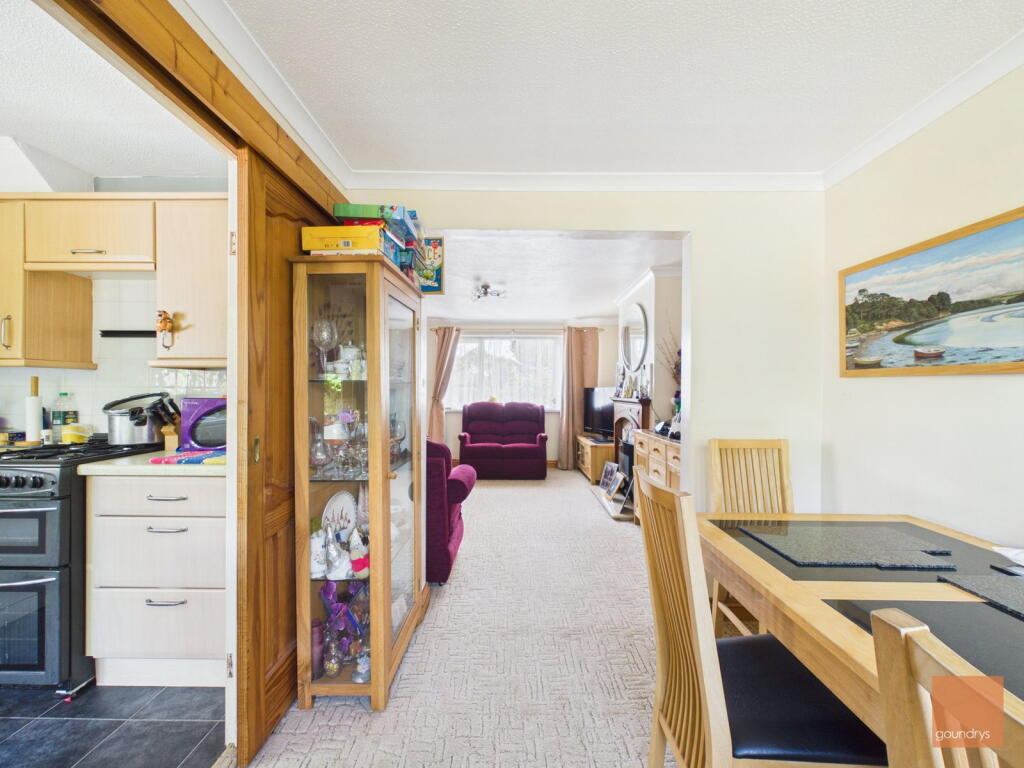 House in Threemilestone, Kenwyn - More