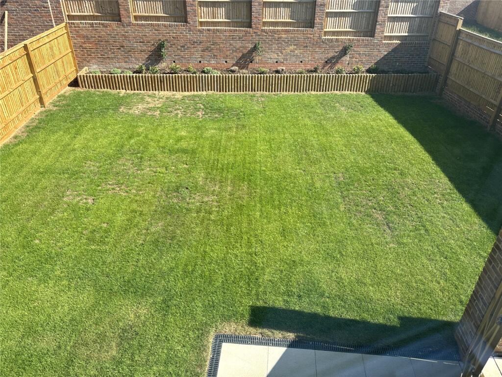 House in Stratfield Mortimer, Mortimer - View 3