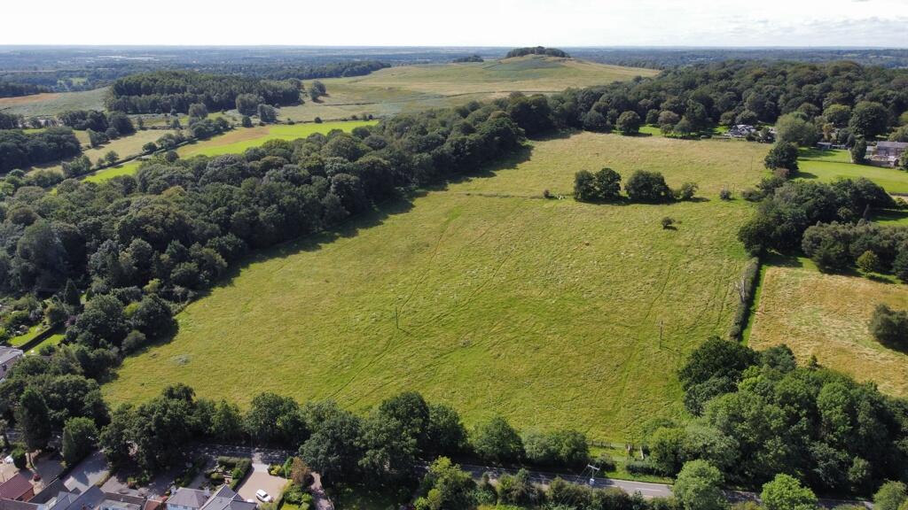 Main image of property: Roecliffe Road, Warren Hill, Loughborough, Leicestershire, LE12