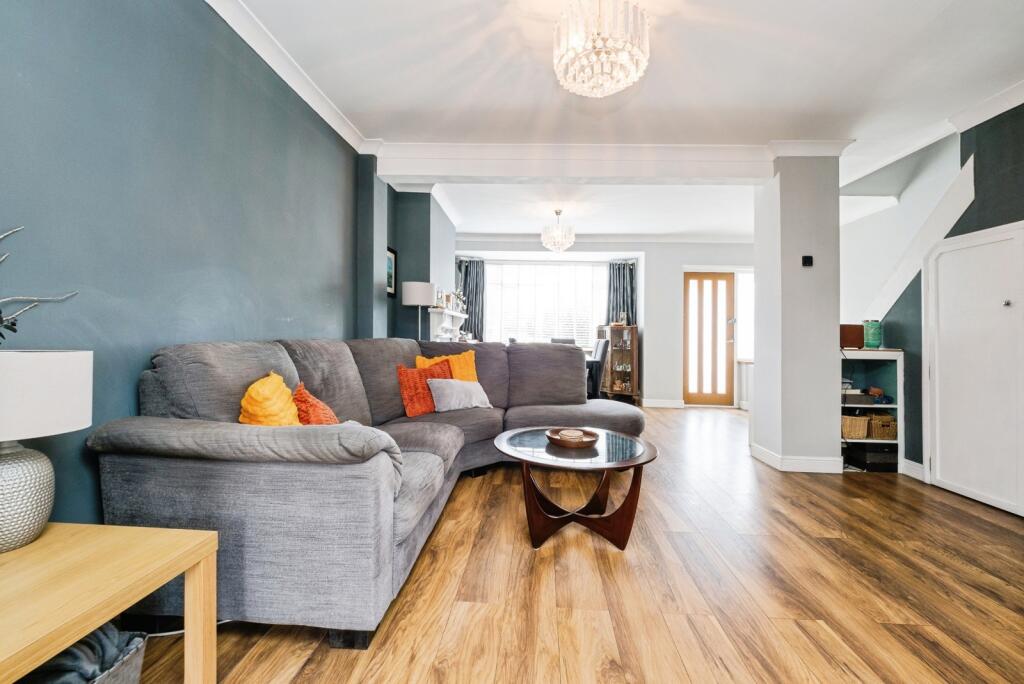 House in Romford - View 2