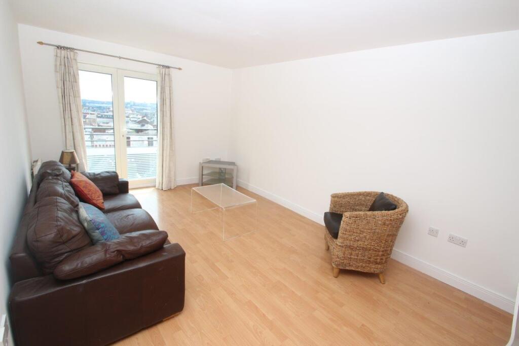 Apartment in Newcastle upon Tyne, Tyne and Wear - View 3
