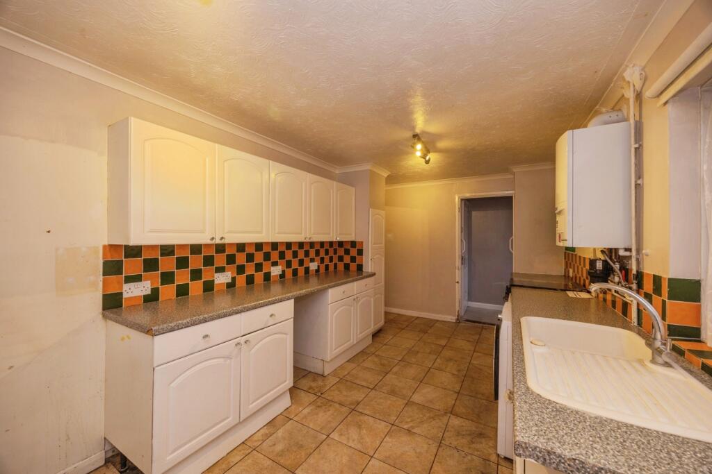 House in Portsmouth - View 3