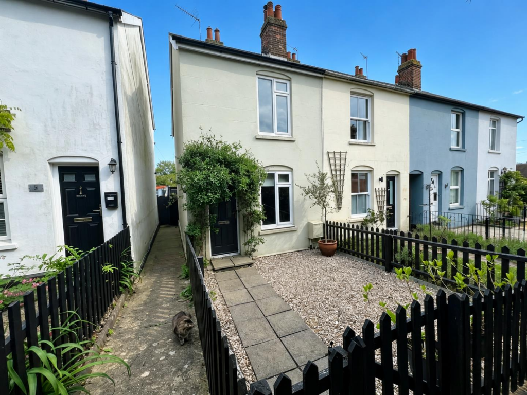 Main image of property: Bois Field Terrace, Halstead