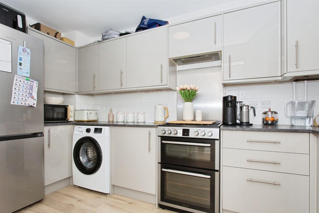 House in West Suffolk, Studlands Park, Newmarket - View 5