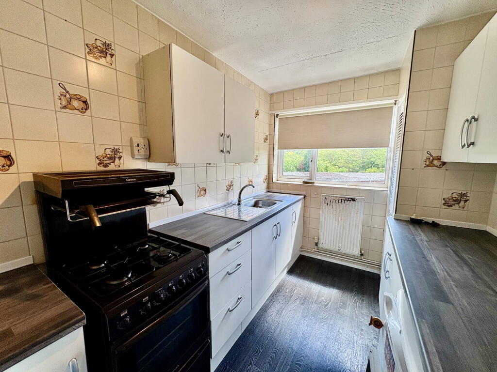 Apartment in Dudley - View 5