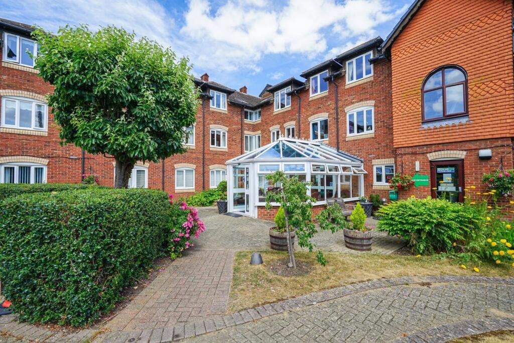 2-bed house on Millstream Way, Leighton Buzzard, £150,000