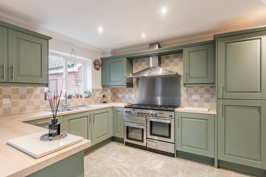 Cozens-Wiley Road, Little Plumstead photo 3