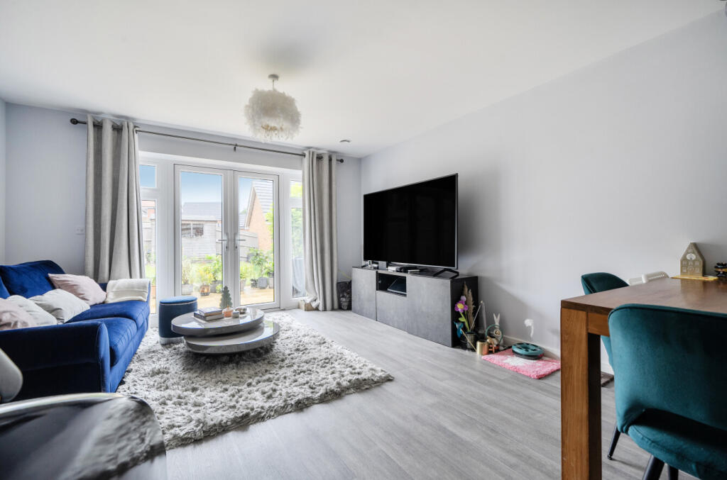 House in Wokingham - View 4
