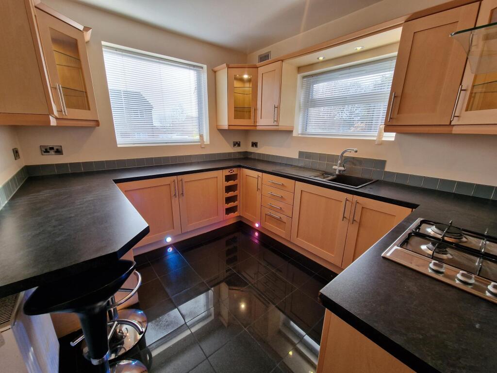 Boundary, Streetly, Sutton Coldfield, B74 photo 2
