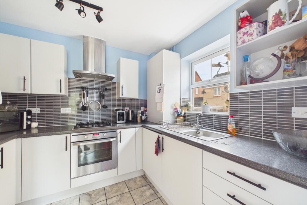 Apartment in Luton - View 3