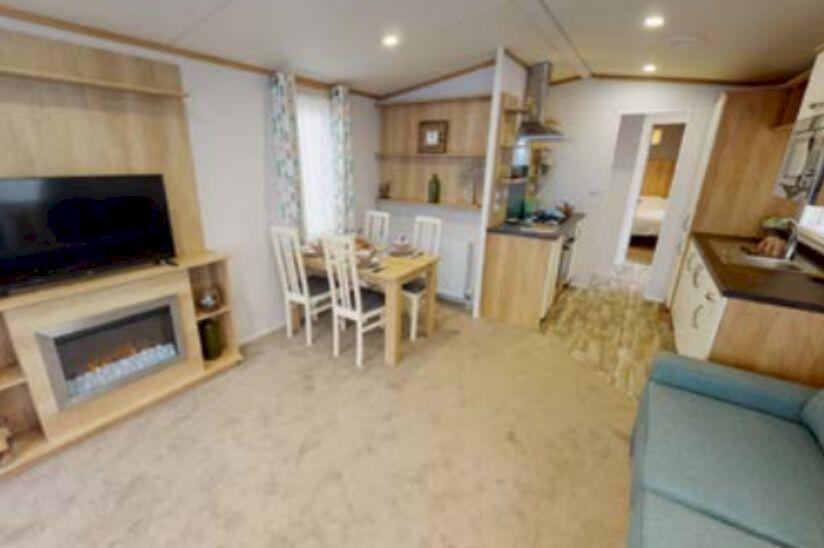 Two Bed Sunseeker Zest, Braidhaugh Holiday Park, South Bridgend, Crieff, Perth and Kinross, PH7 4DH photo 5