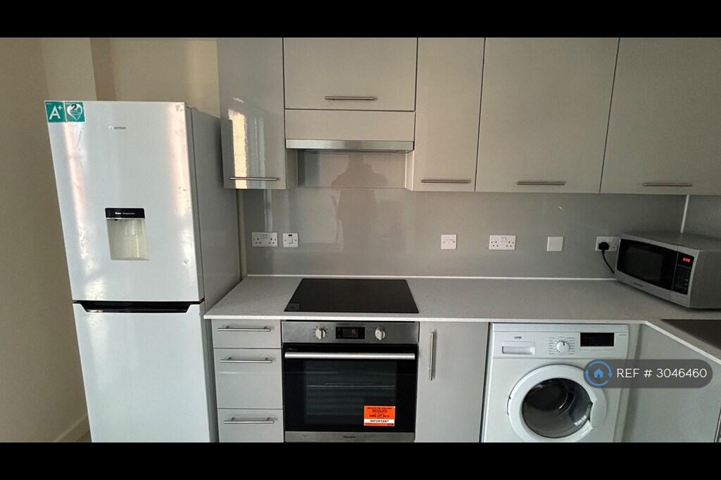Apartment in Manchester - View 3