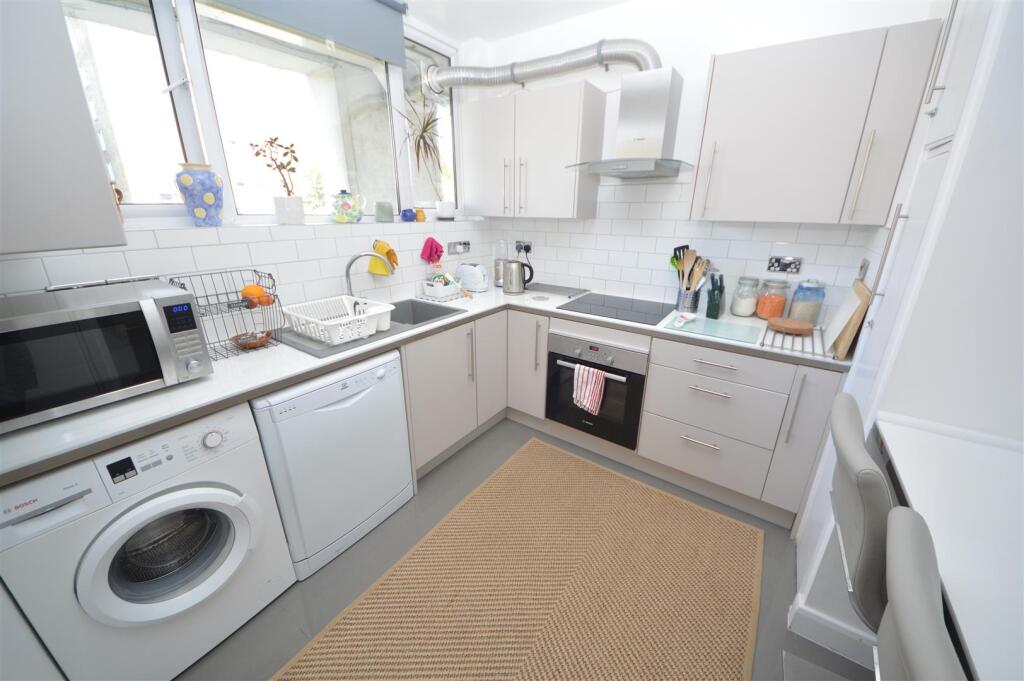 Apartment in London - View 2