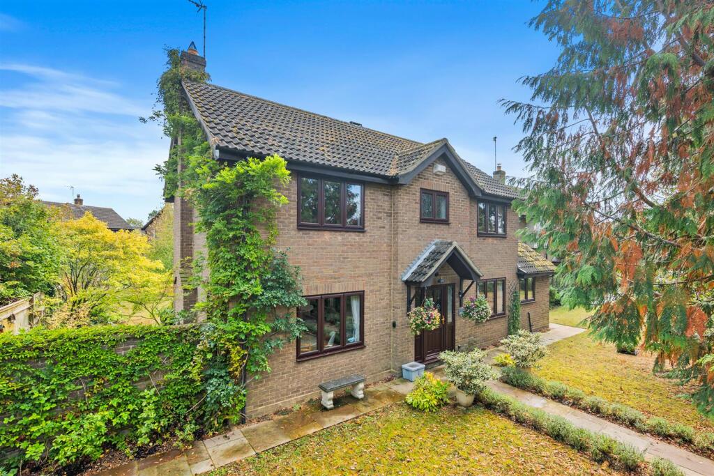 Main image of property: High Street, Chelveston