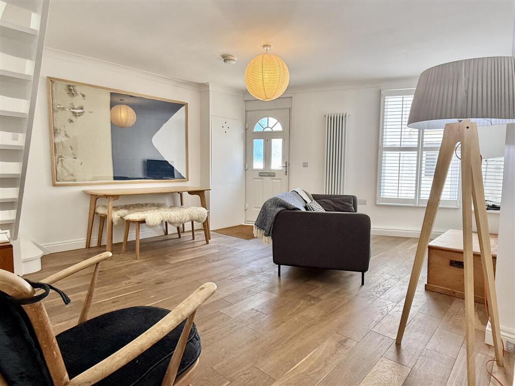 Main image of property: Waterloo Place, Falmouth
