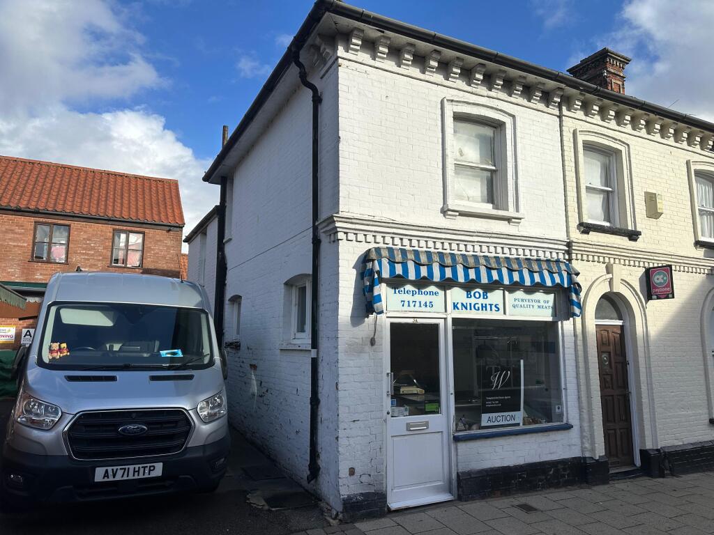 Main image of property: 3A Market Street, Beccles, Suffolk NR34 9AQ