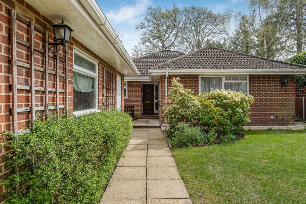 Main image of property: Shaftesbury Road, Woking, Surrey, GU22