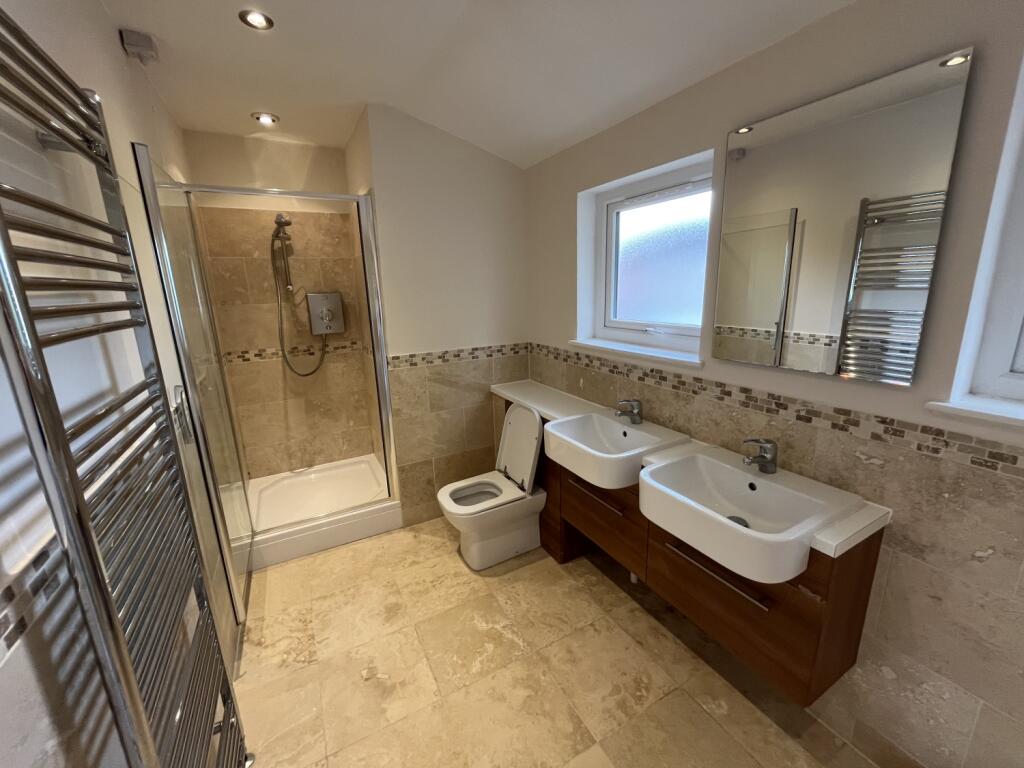 House in Nottingham, Long Eaton - More