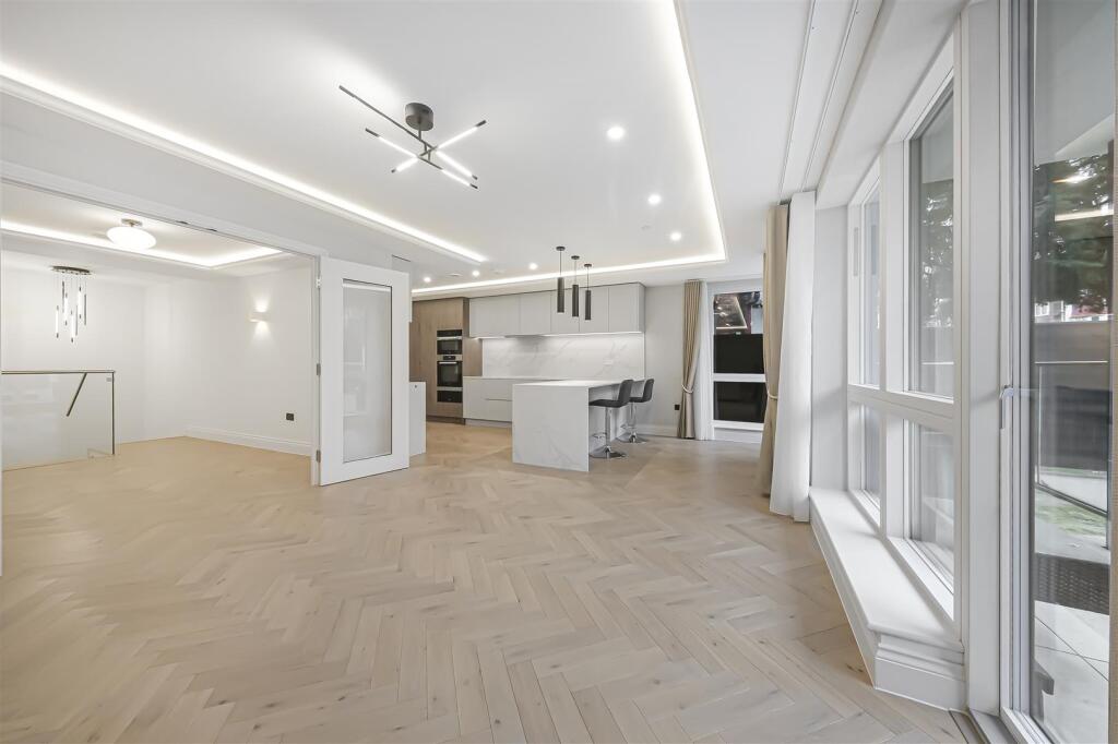 Apartment in London - View 5