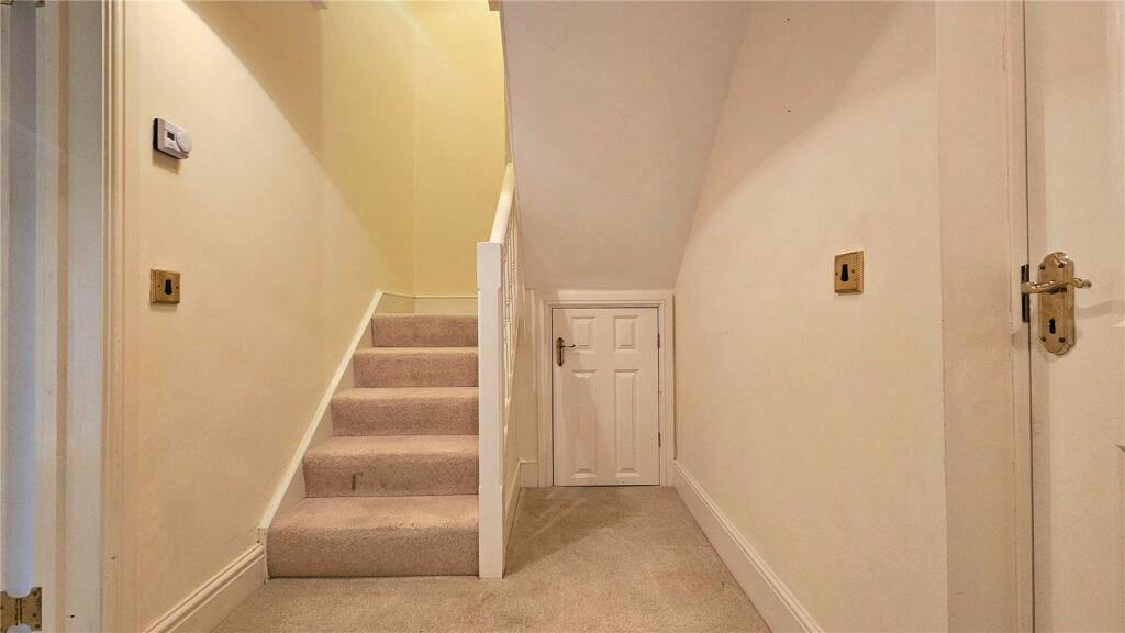 Motcombe Grange, Motcombe, Shaftesbury, SP7 photo 4