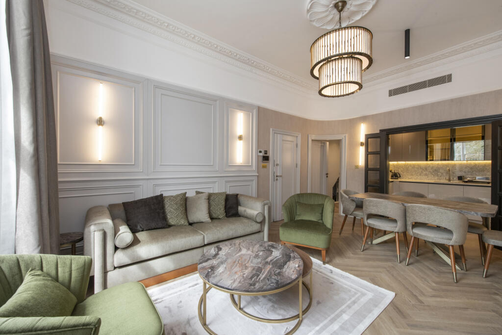 Main image of property: Royal Crescent,
Holland Park, W11