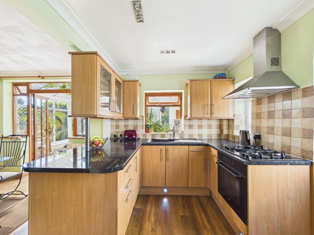 House in Worthing, West Sussex - More