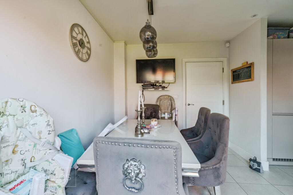 House in Mid Sussex, Woodgate, Slaugham - View 4