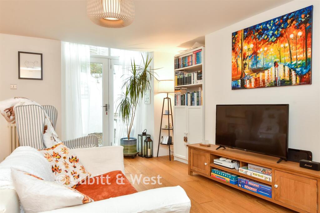 Montpelier Crescent, Brighton, East Sussex photo 3