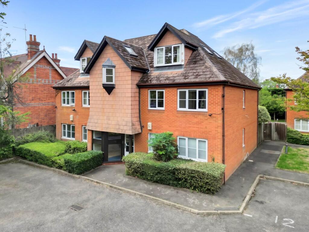 Main image of property: Shinfield Road, Reading